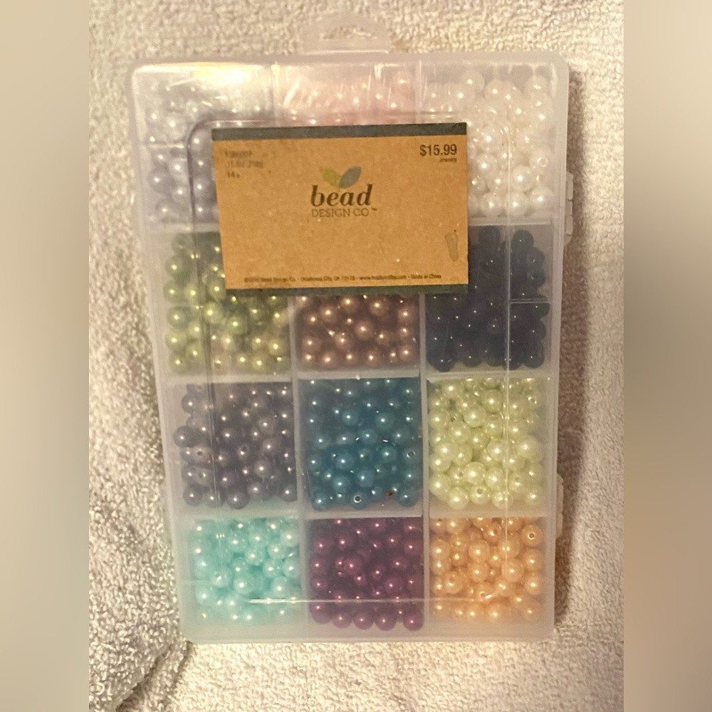 Beads and gold rocks